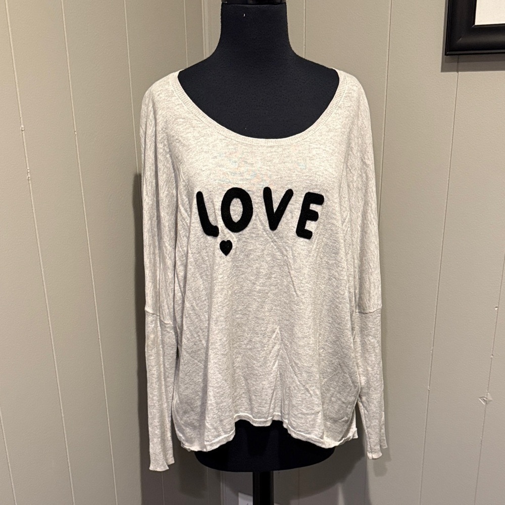 Subtle Luxury Medium Large Grey Long Sleeve Love Top Wide Neck Lounge Casual